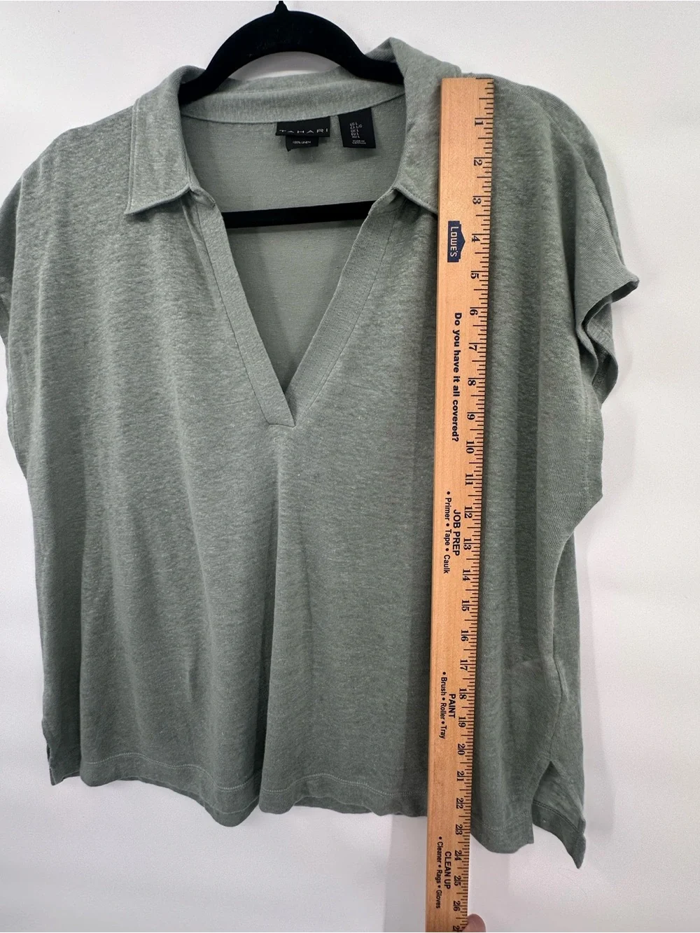 Tahari 100% Linen Sage Green Collared V-Neck Top Women's Large Lightweight 1169